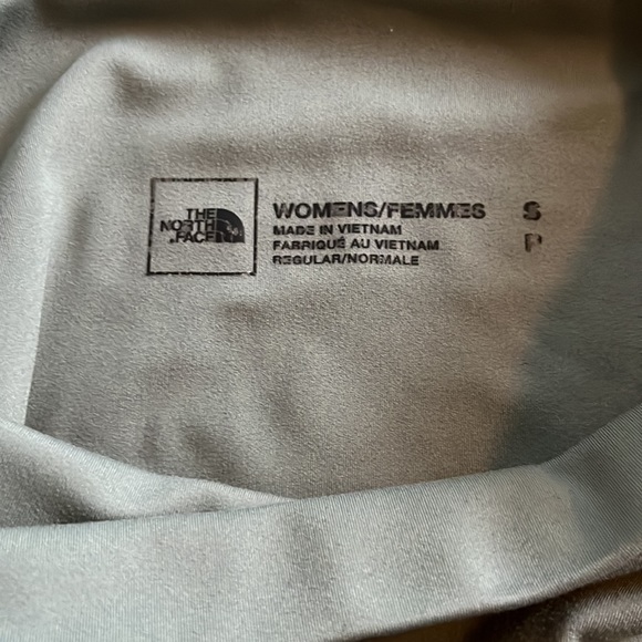 The North Face Women's Motivation Hi-Rise Pocket 7/8 Tight - Picture 3 of 3